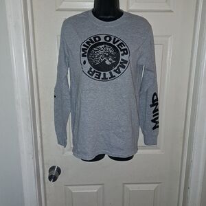 Gildan graphic T-Shirt size small